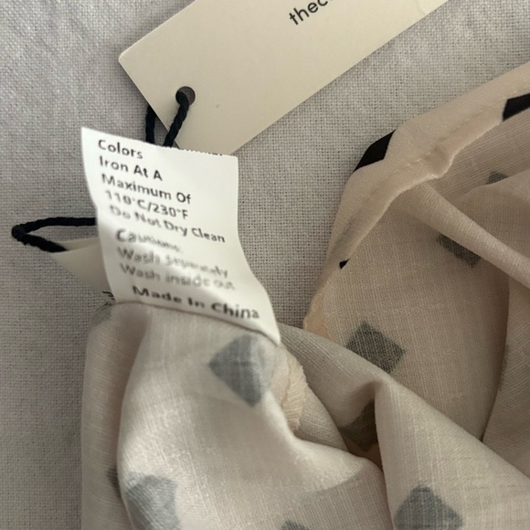 Commense Cream and Black Geometric Dress - Picture 6 of 7